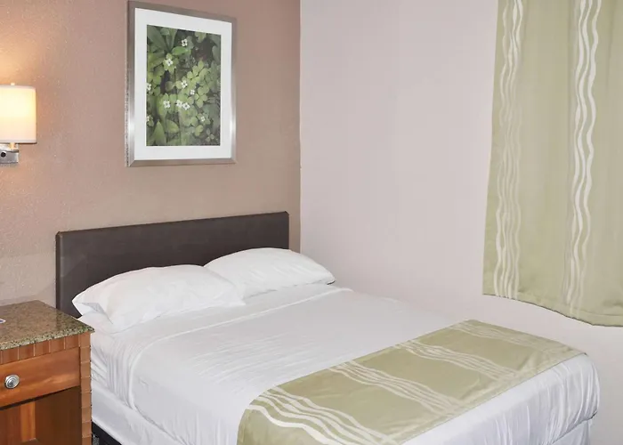 Inn Rodeway 2*