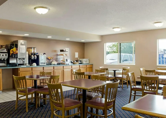 Rodeway Inn 2*